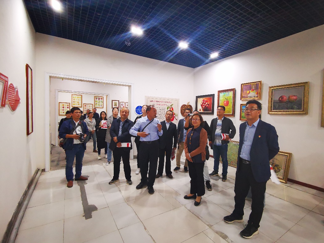 说明: E:\April\365英国上市公司\2019新闻稿\甘富苹果博物馆\4e4aaca6fbd01398a0572662496b736.jpg